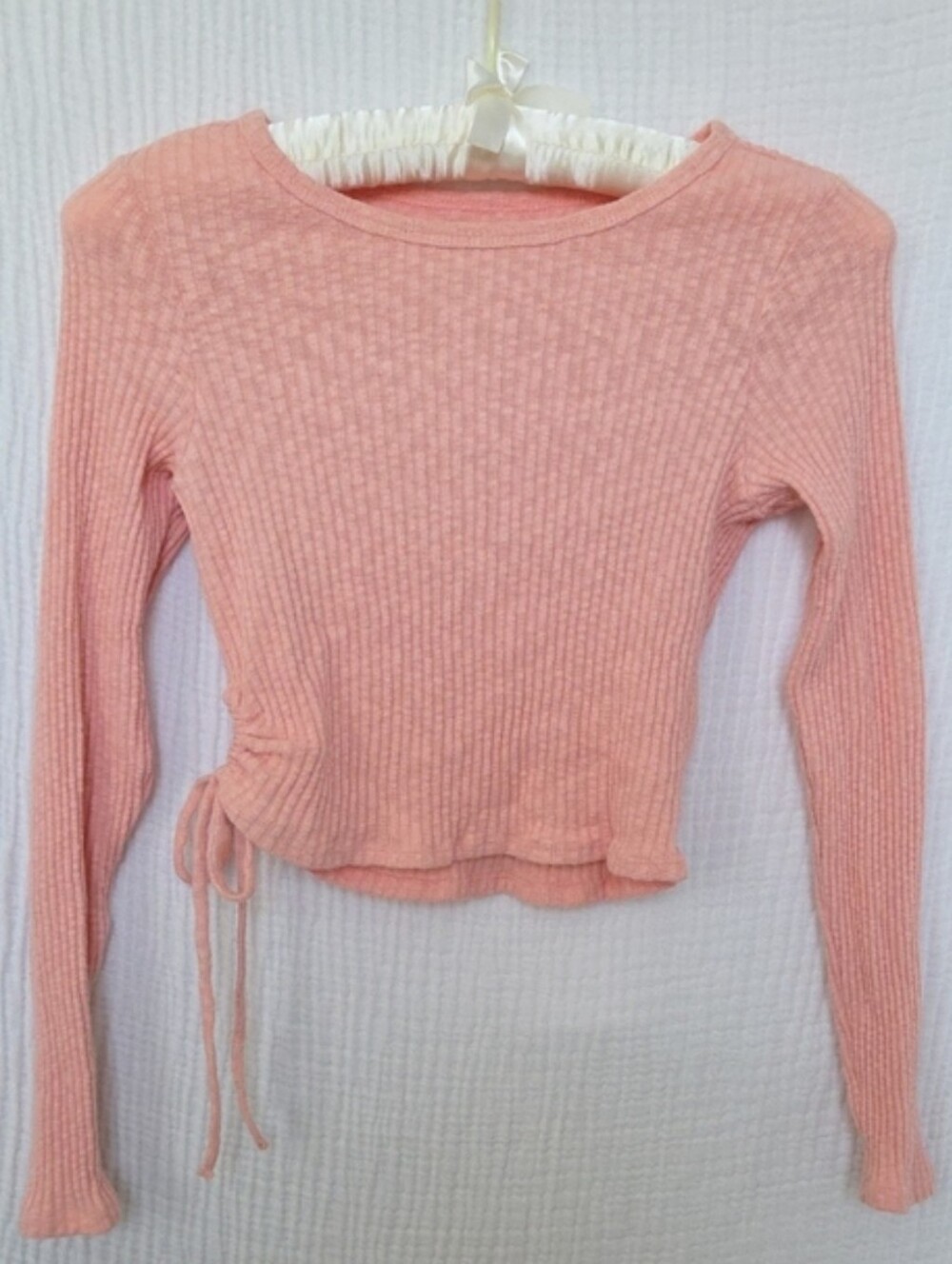 NWOT Billabong Ribbed Long-Sleeve Drawstring Top